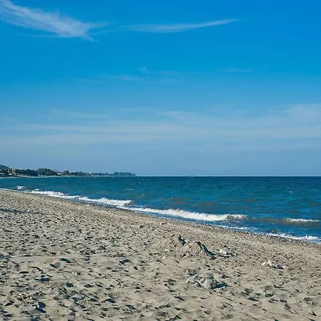 Spacieux Studio Piscine Apartment *